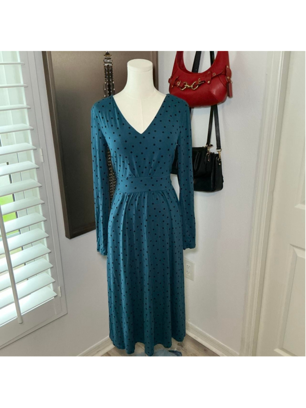 Boden Teal Black Polka Dot Long Sleeve Midi Dress US 6R

Boden teal blue midi dr